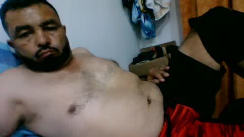 oscarjhe3512 online show from July 26, 2026, 1:58 am