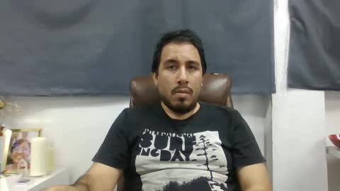 Snapshot of oscaryn_martell chatting on November 2, 2025, 12:35 am oscaryn_martell online show from November 2, 2025, 12:35 am