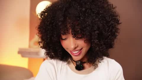 Snapshot of oshun_25 chatting on June 6, 2026, 10:14 pm Oshun online show from June 6, 2026, 10:14 pm