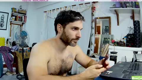 Osito Blanco online show from April 29, 2026, 10:05 pm