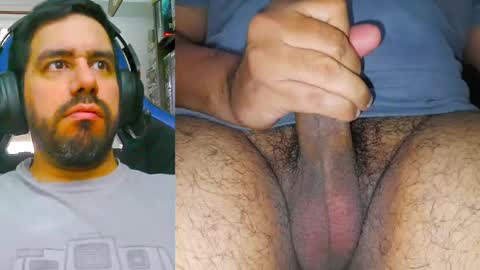 Snapshot of osito_c chatting on December 2, 2024, 8:22 pm Oso online show from December 2, 2024, 8:22 pm