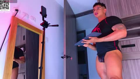 Snapshot of oskar_ford21 chatting on January 15, 2026, 2:27 am Oskar Ford NEW ACCOUNT online show from January 15, 2026, 2:27 am