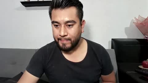 oskregal online show from February 5, 2026, 2:05 am