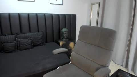 Snapshot of osoriomariaf chatting on March 7, 2025, 9:07 am Maria   online show from March 7, 2025, 9:07 am