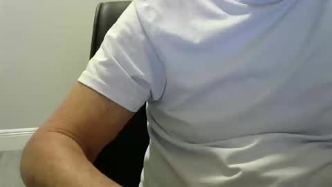 Ossi online show from November 4, 2025, 1:48 am