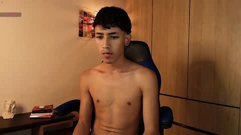 ostin 18hot online show from January 7, 2025, 3:35 am