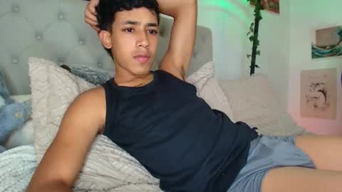 Snapshot of ostin_18hot chatting on May 18, 2026, 4:07 am ostin 18hot online show from May 18, 2026, 4:07 am