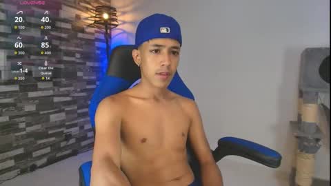 Snapshot of ostin_18hot chatting on June 1, 2026, 8:32 pm ostin 18hot online show from June 1, 2026, 8:32 pm