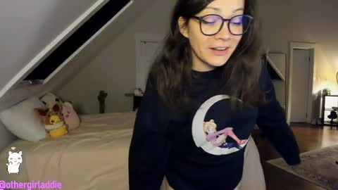 Addie online show from October 5, 2025, 3:05 am