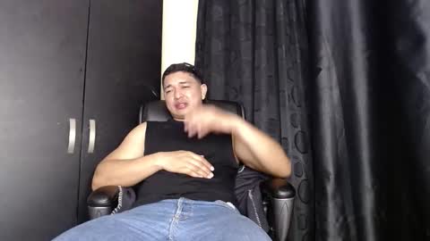 Snapshot of otto_stud chatting on November 3, 2025, 4:36 am otto_stud online show from November 3, 2025, 4:36 am