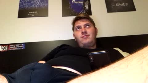 outflayd online show from November 15, 2025, 5:49 am