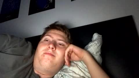 outflayd online show from November 22, 2025, 5:28 am