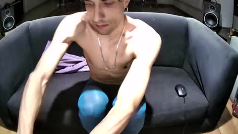 G online show from September 23, 2025, 2:36 am