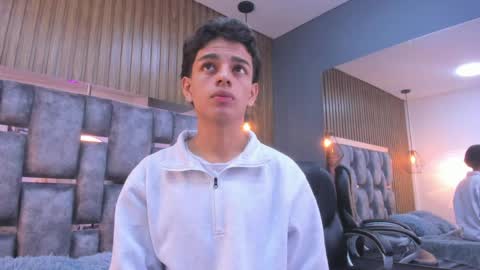 Owen Johnson online show from April 1, 2026, 11:33 am