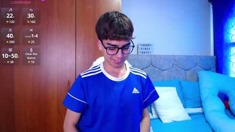 Owen  Independent model  online show from January 14, 2025, 5:45 pm