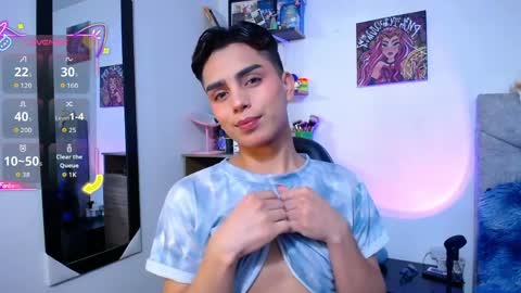 Owen  Independent model  online show from April 9, 2026, 9:36 am