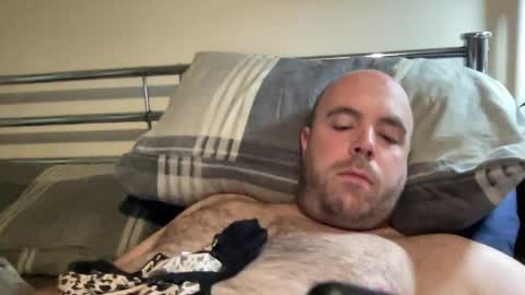 Snapshot of owenfn2 chatting on April 30, 2026, 6:20 am Owen2022 online show from April 30, 2026, 6:20 am