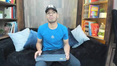 Owen online show from September 29, 2025, 11:59 am