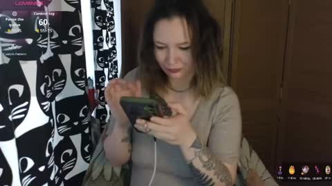 Snapshot of ozalin chatting on June 1, 2026, 12:18 pm ozalin online show from June 1, 2026, 12:18 pm