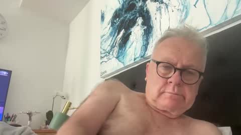 Snapshot of ozhairybearxxxx chatting on January 13, 2025, 6:16 am ozhairybearxxxx online show from January 13, 2025, 6:16 am