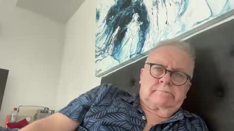Snapshot of ozhairybearxxxx chatting on February 18, 2026, 2:40 am ozhairybearxxxx online show from February 18, 2026, 2:40 am
