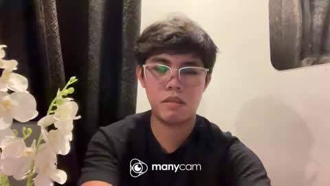 Snapshot of p1noytwink_ chatting on November 15, 2025, 4:58 pm Terrence online show from November 15, 2025, 4:58 pm