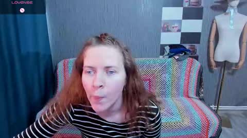 Snapshot of pa1e_pr1ncess chatting on October 31, 2025, 7:42 am Ella online show from October 31, 2025, 7:42 am