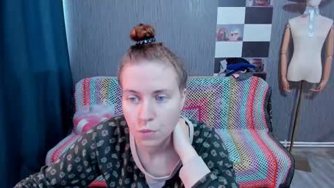 Snapshot of pa1e_pr1ncess chatting on November 2, 2025, 7:22 am Ella online show from November 2, 2025, 7:22 am