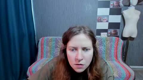 Snapshot of pa1e_pr1ncess chatting on February 18, 2026, 6:42 am Ella online show from February 18, 2026, 6:42 am
