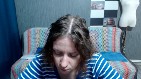 Snapshot of pa1e_pr1ncess chatting on April 4, 2026, 5:06 am Ella online show from April 4, 2026, 5:06 am