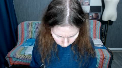 Snapshot of pa1e_pr1ncess chatting on April 10, 2026, 6:29 am Ella online show from April 10, 2026, 6:29 am