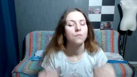 Snapshot of pa1e_pr1ncess chatting on April 11, 2026, 7:45 am Ella online show from April 11, 2026, 7:45 am
