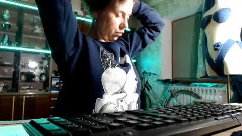 Snapshot of pa1e_pr1ncess chatting on April 19, 2026, 4:50 pm Ella online show from April 19, 2026, 4:50 pm
