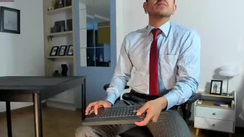 Snapshot of pablo_rincon95 chatting on June 30, 2026, 11:55 am pablo rincon95 online show from June 30, 2026, 11:55 am