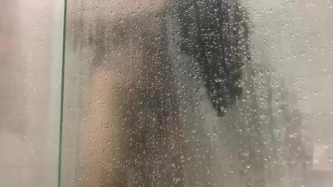 Snapshot of pablocruz2000 chatting on December 12, 2024, 10:24 am LoneWolf online show from December 12, 2024, 10:24 am