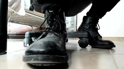 Pablo Meness online show from April 20, 2026, 12:52 pm