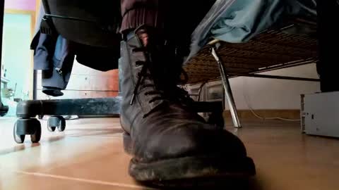 Snapshot of pablomenesssl chatting on June 11, 2026, 8:45 am Pablo Meness online show from June 11, 2026, 8:45 am