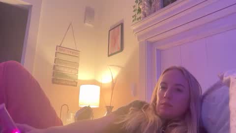 Snapshot of paige32323 chatting on January 13, 2026, 12:27 am paige32323 online show from January 13, 2026, 12:27 am