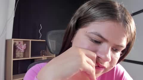 Paige online show from February 14, 2025, 6:29 pm