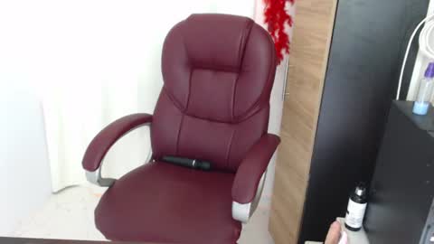 Snapshot of paiperhalliwey chatting on June 20, 2026, 4:32 pm paiperhalliwey online show from June 20, 2026, 4:32 pm