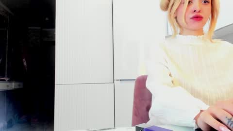 palmer_haze online show from January 11, 2025, 9:04 pm