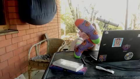 palmer_haze online show from October 31, 2025, 11:44 am