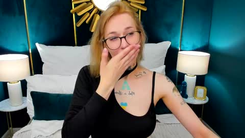 Kate online show from May 10, 2026, 12:21 pm