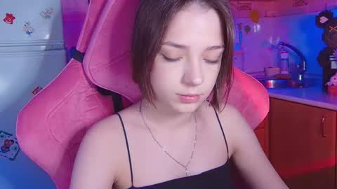 Snapshot of pambeeslyy chatting on July 13, 2026, 5:27 pm Pam online show from July 13, 2026, 5:27 pm