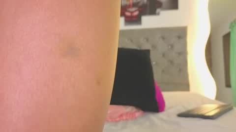 pamela23_ online show from April 16, 2026, 5:14 pm