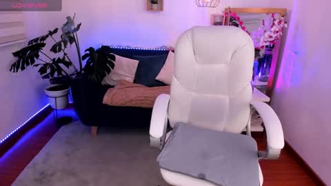 Snapshot of pamela_cheverry chatting on March 6, 2025, 9:58 am Pamela online show from March 6, 2025, 9:58 am