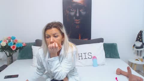 PAMEL ISSY online show from February 2, 2025, 1:08 pm