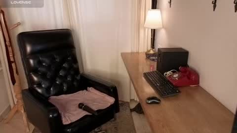 Snapshot of pamela_johnsonn chatting on April 27, 2026, 5:33 pm pamela_johnsonn online show from April 27, 2026, 5:33 pm