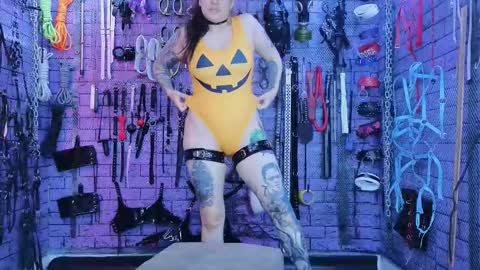 PandoraNez online show from October 30, 2025, 7:54 am