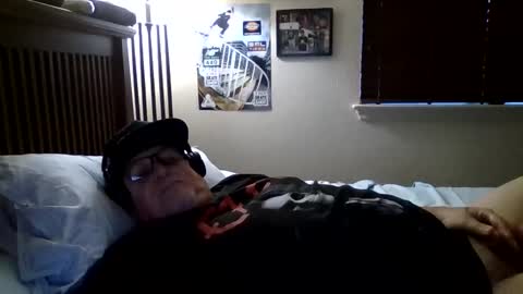 Snapshot of panos678442 chatting on May 12, 2026, 12:52 am panos online show from May 12, 2026, 12:52 am